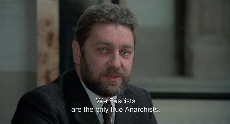 بين بازوليني وبيسوا: في السلطة فقط تَكمُن الفوضويّة&nbsp;الحقيقيّة