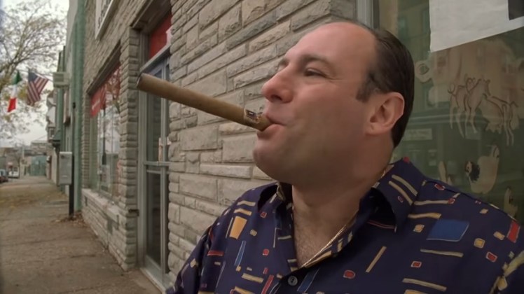 سوبرانو في مواجهة أعدائه: انتصار ضخامة الحيوان الأصلي على ضآلة الإنسان&nbsp;العادي